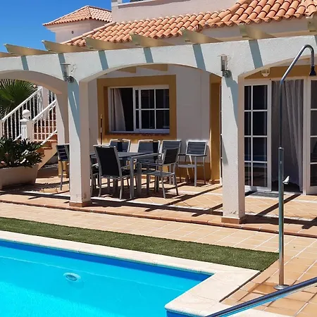 Vila Dwarika, Away From - Private Heated Pool Caleta De Fuste