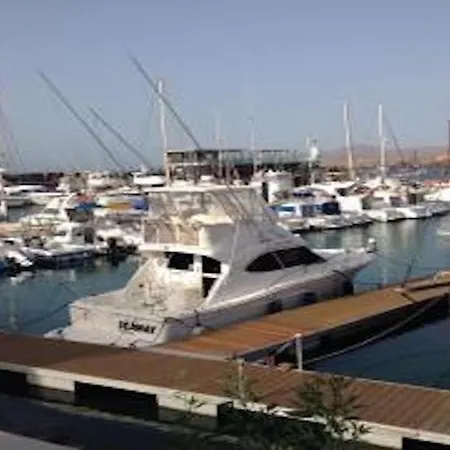 Dwarika, Away From - Private Heated Pool Vila *